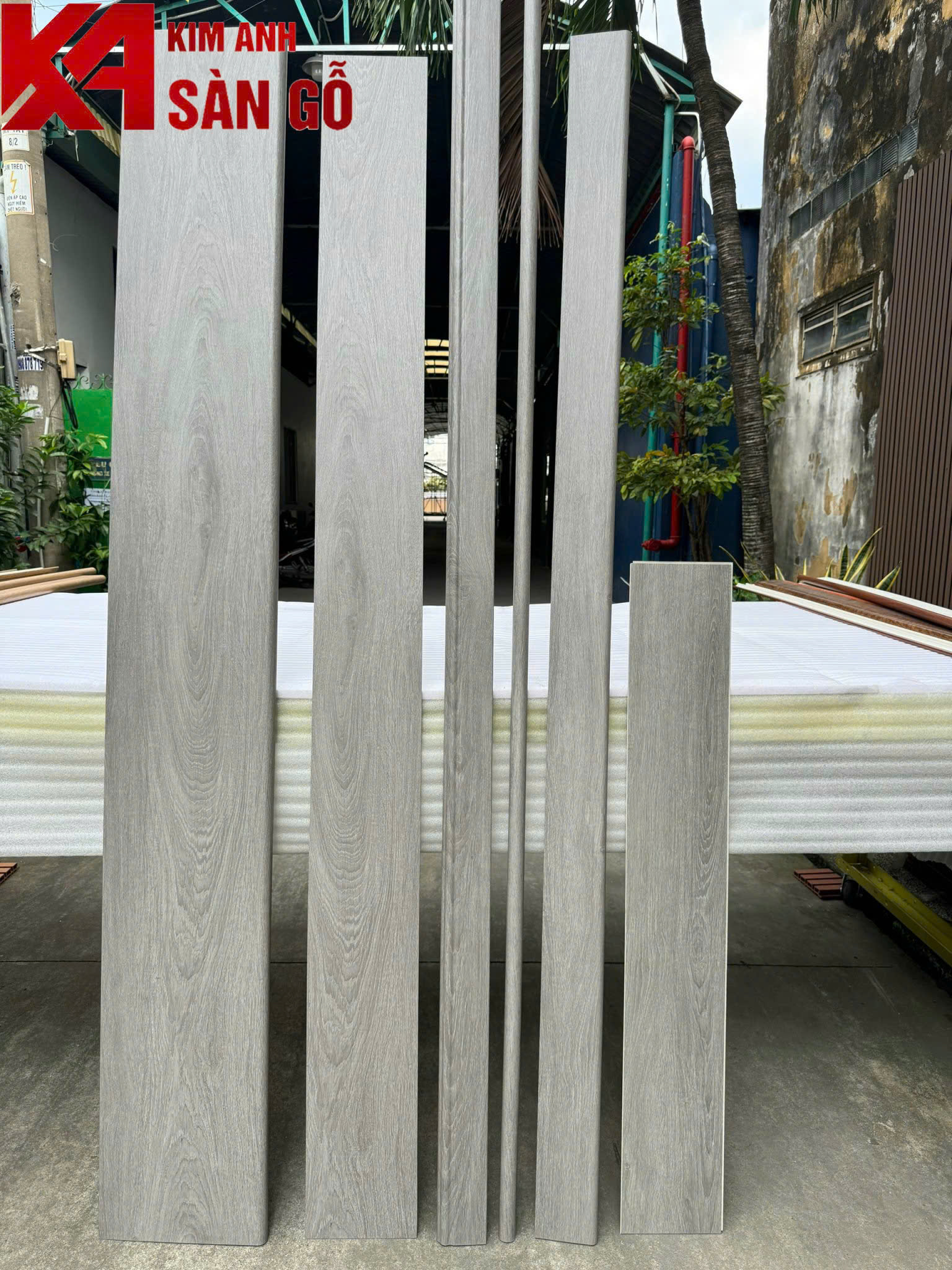 Mặt Bậc Cầu Thang Nhựa Giả Gỗ NCWood 6151-8